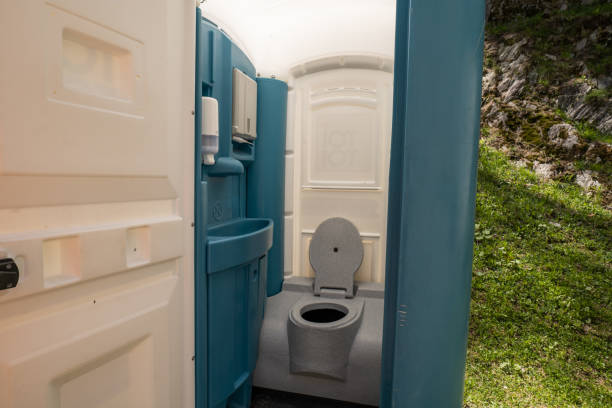 Affordable portable toilet rental in Mena, AR