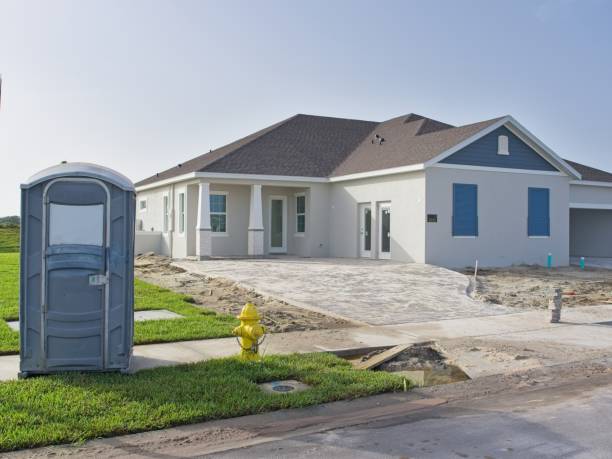 Portable Toilet Options We Offer in Mena, AR